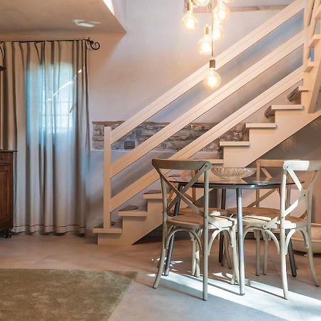 Апартаменти Casale Gambini Quattro Castella Екстер'єр фото