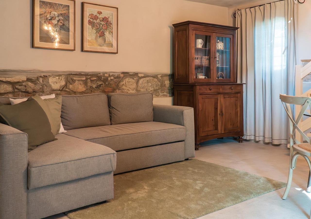 Апартаменти Casale Gambini Quattro Castella Екстер'єр фото